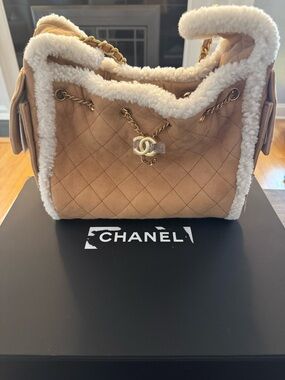 Chanel 25k Small Hobo Beige Suede and Shearling